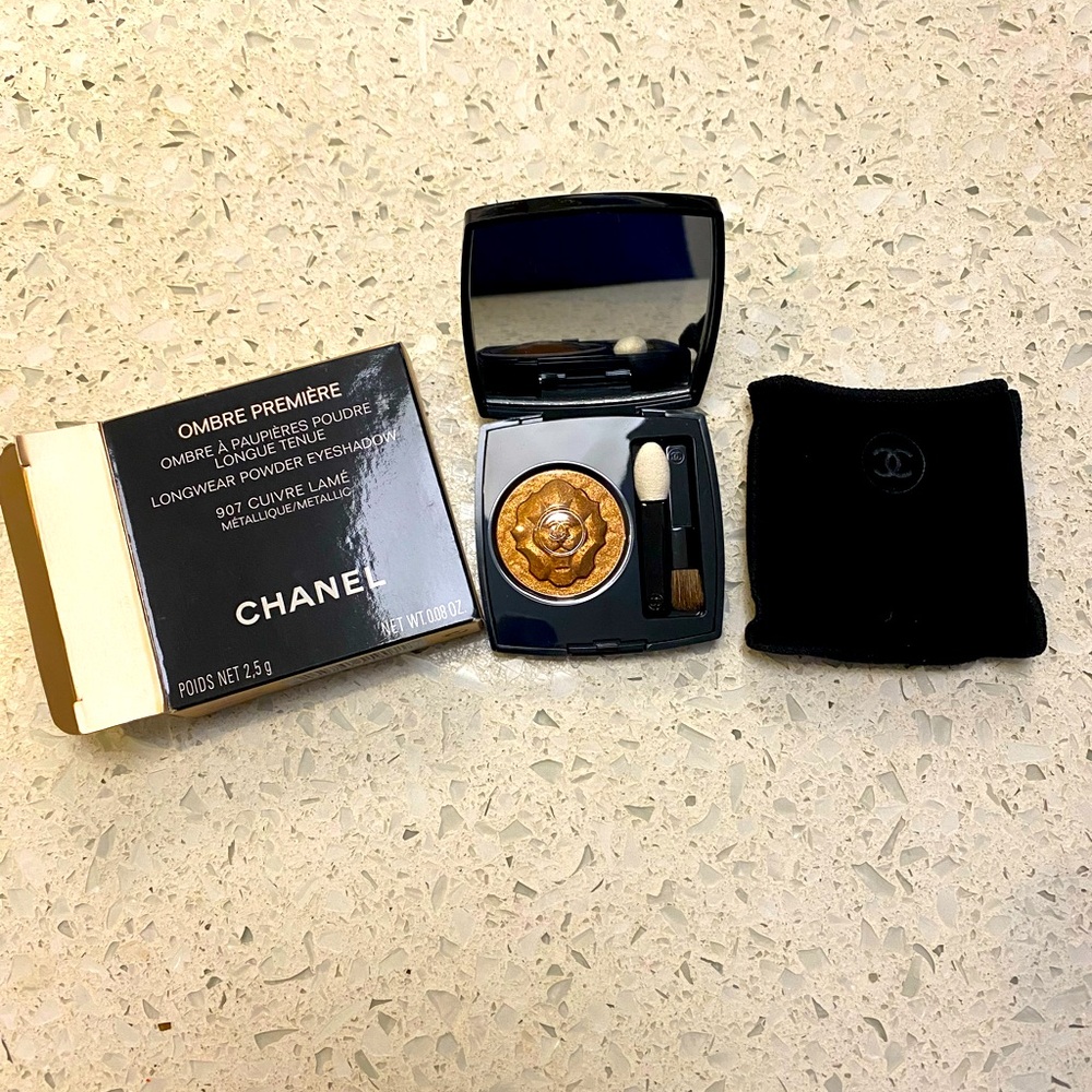 Chanel powder eyeshadow cuivre metallic